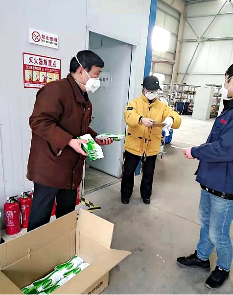 抗“疫”先鋒，堅守在疫情防控一線的老黨員丁超